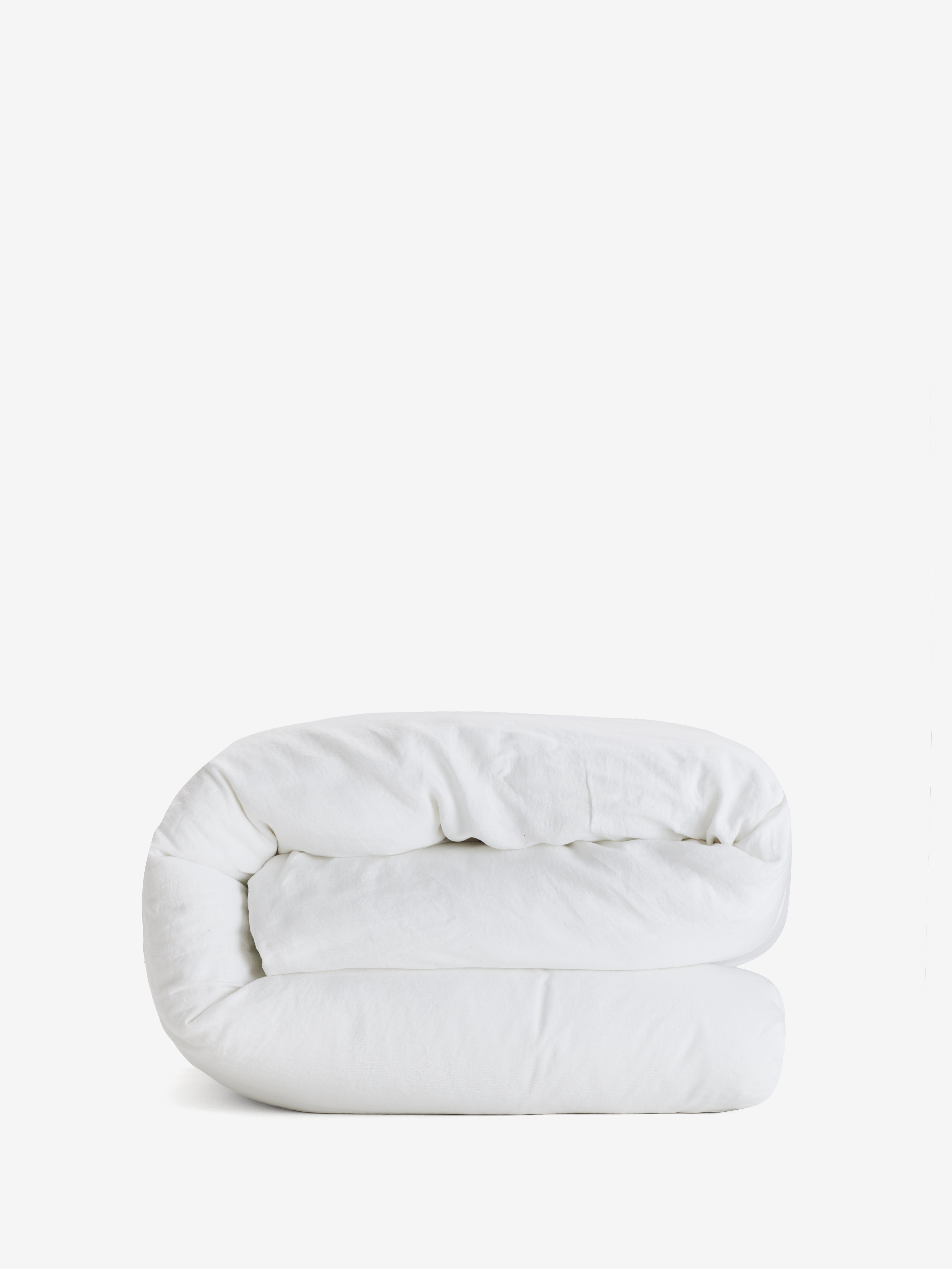 ציפה לשמיכה מפשתן בצבע לבן