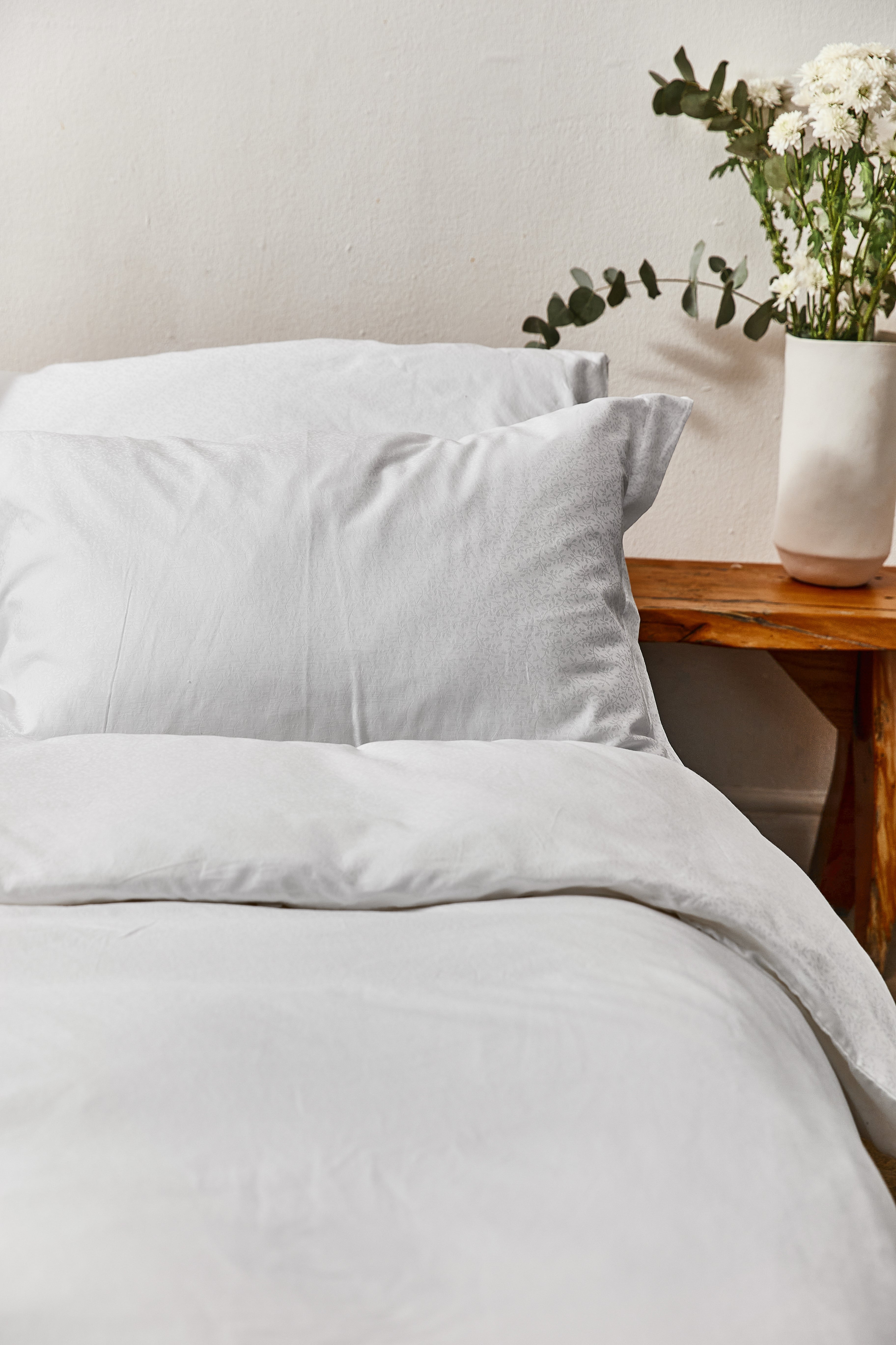 סט מצעי ג'קארד עלים White