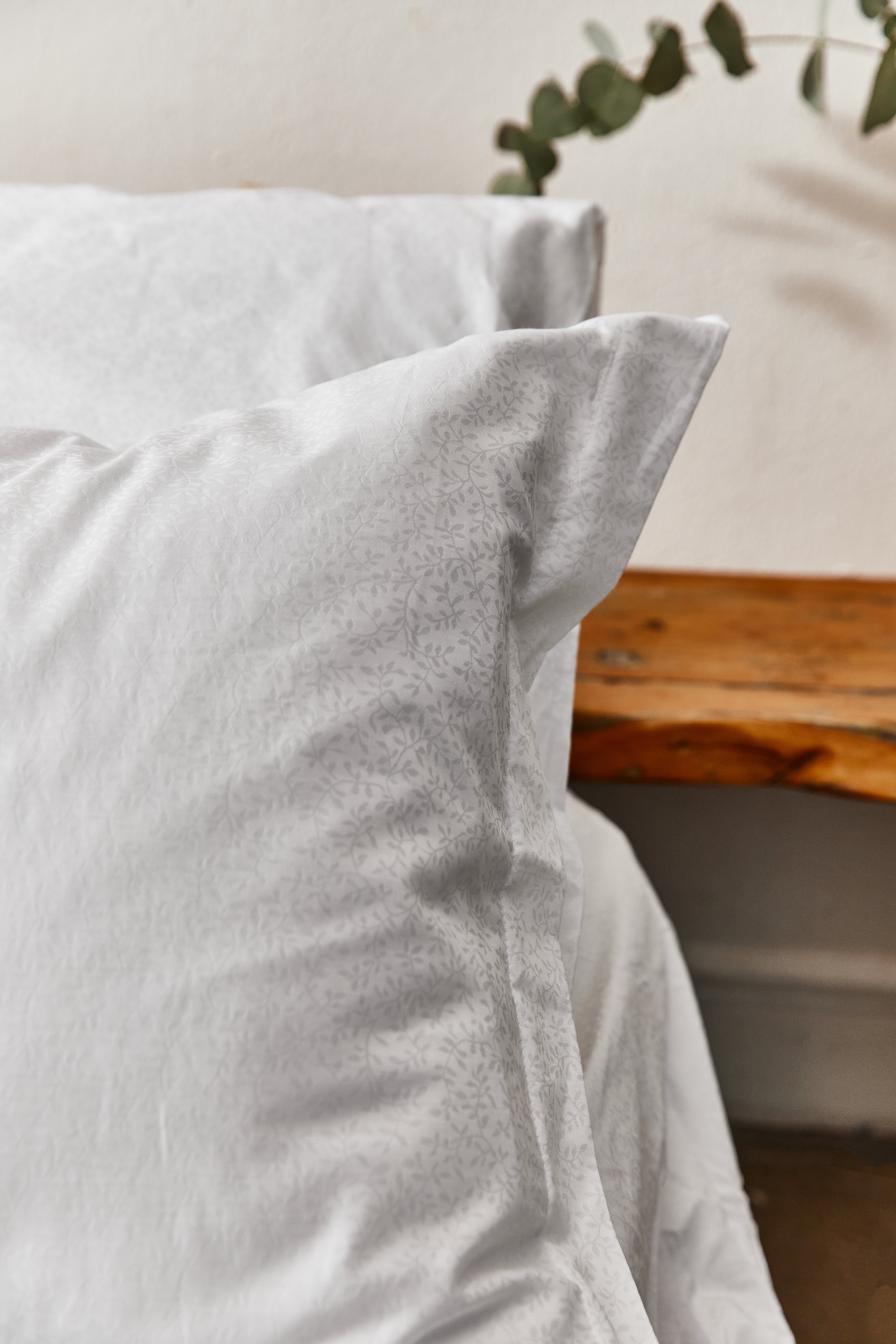 סט מצעי ג'קארד עלים White