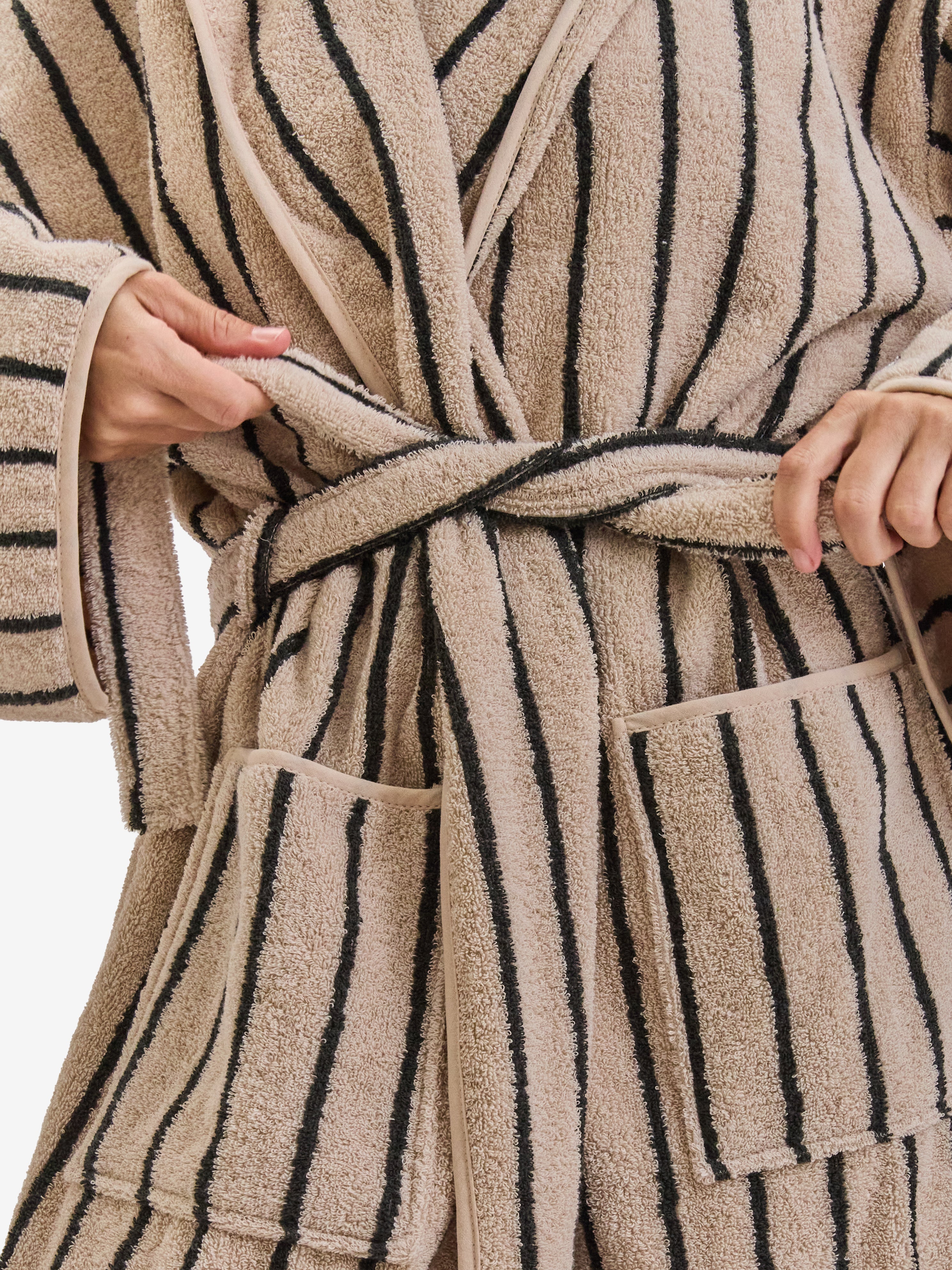 חלוק רחצה פסים Cream Black