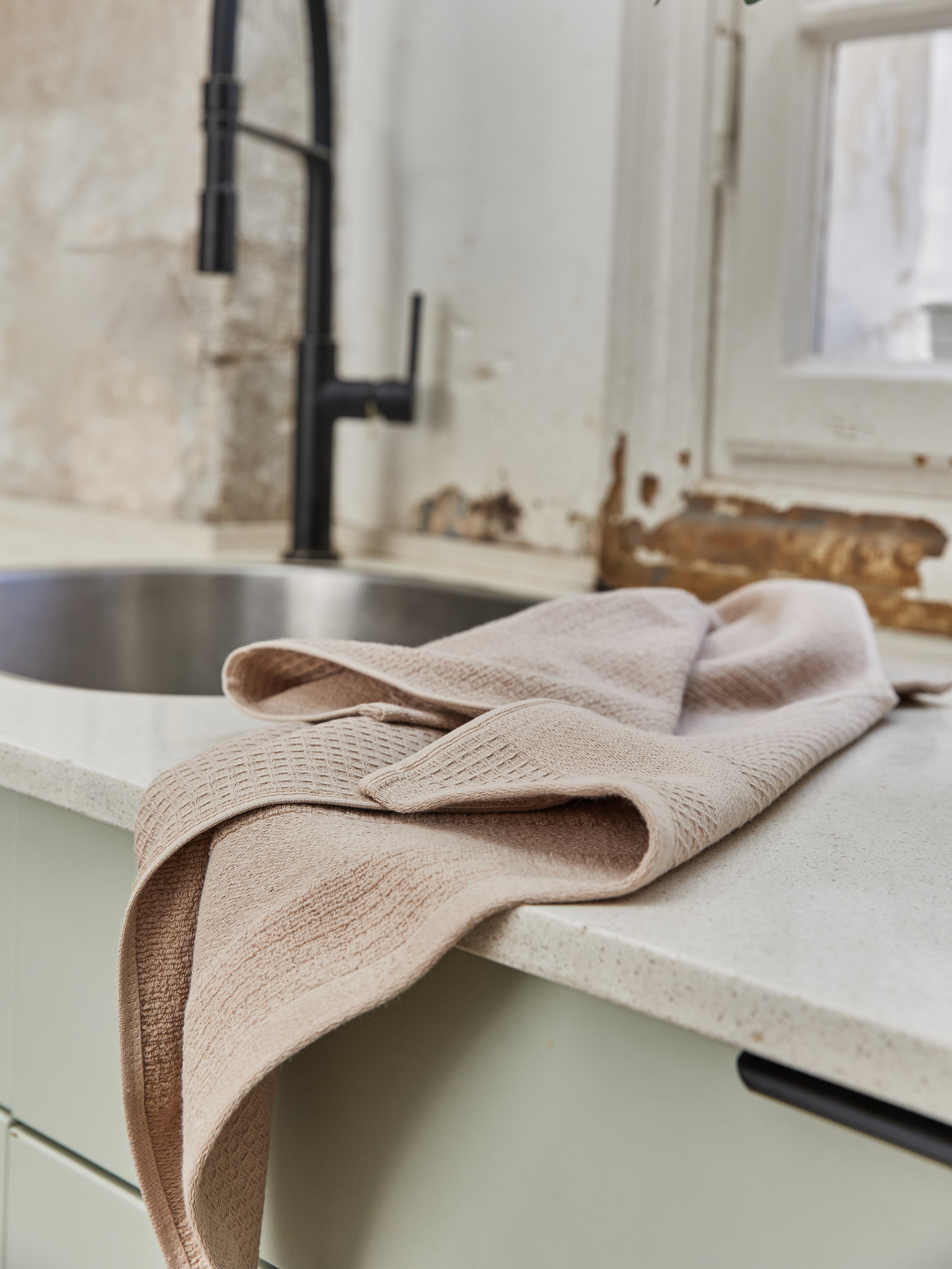 מגבת מטבח באריגת פיקה