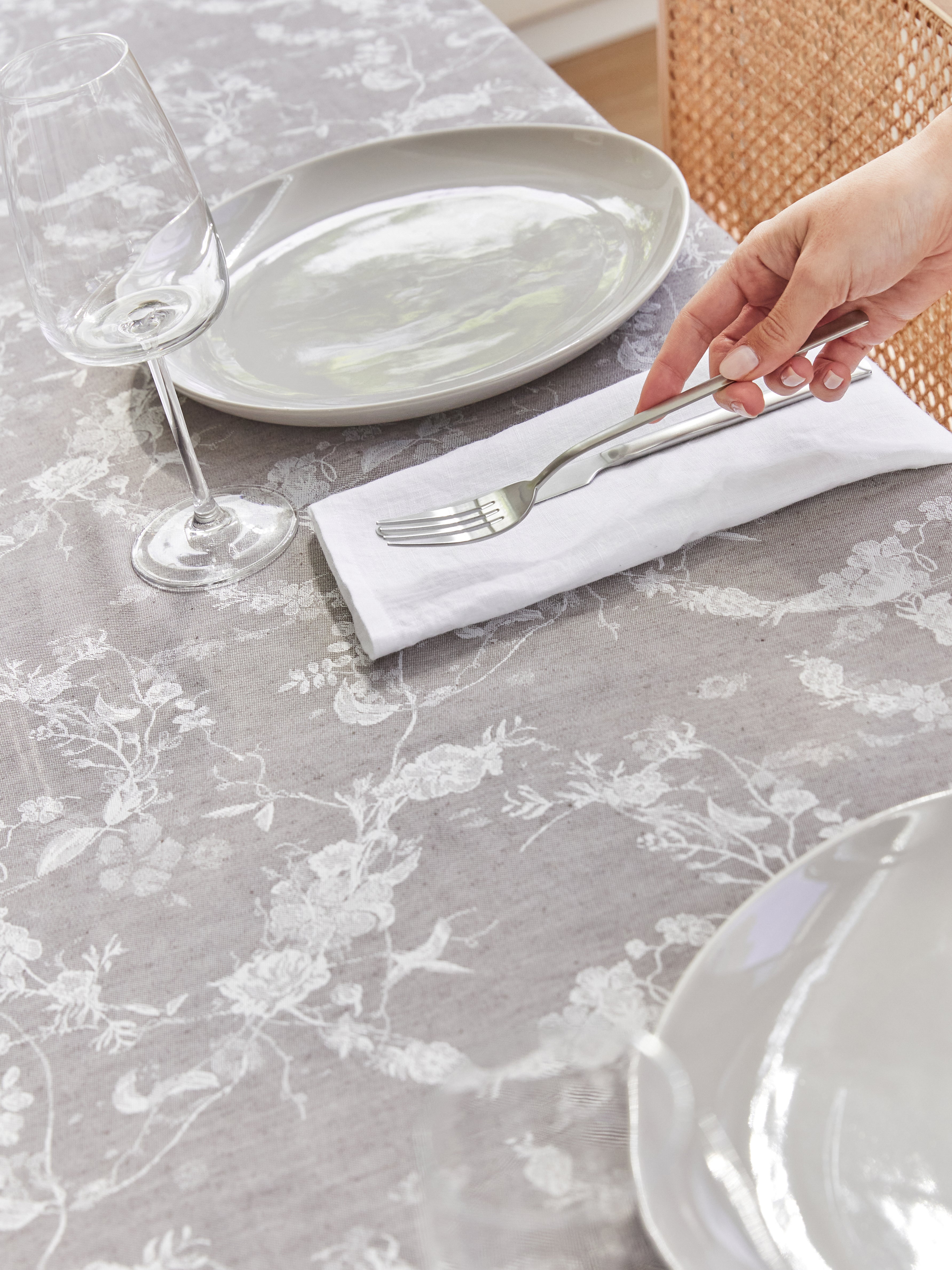 מפת שולחן Stone Floral Jacquard