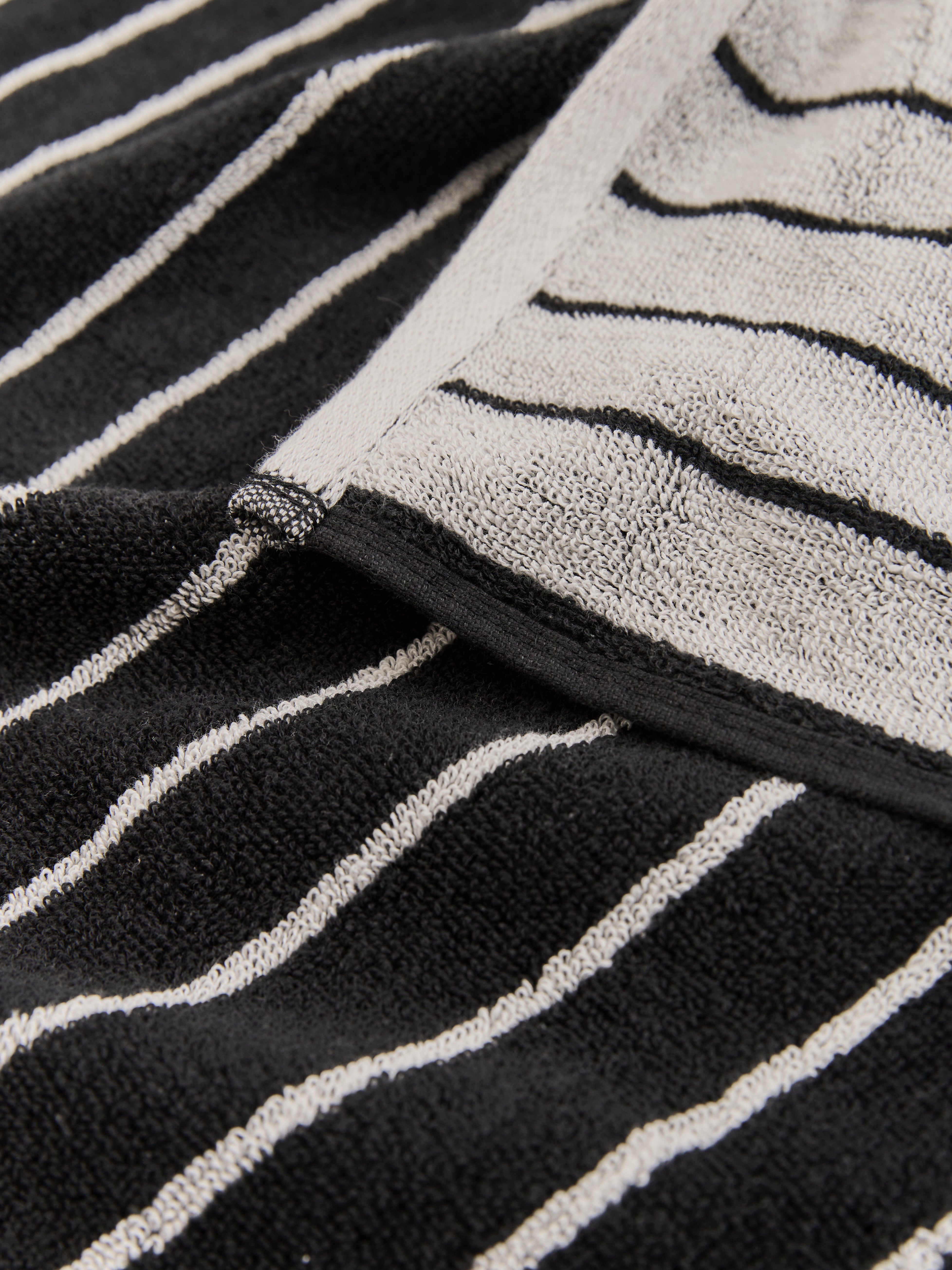מגבת Basic Stripes