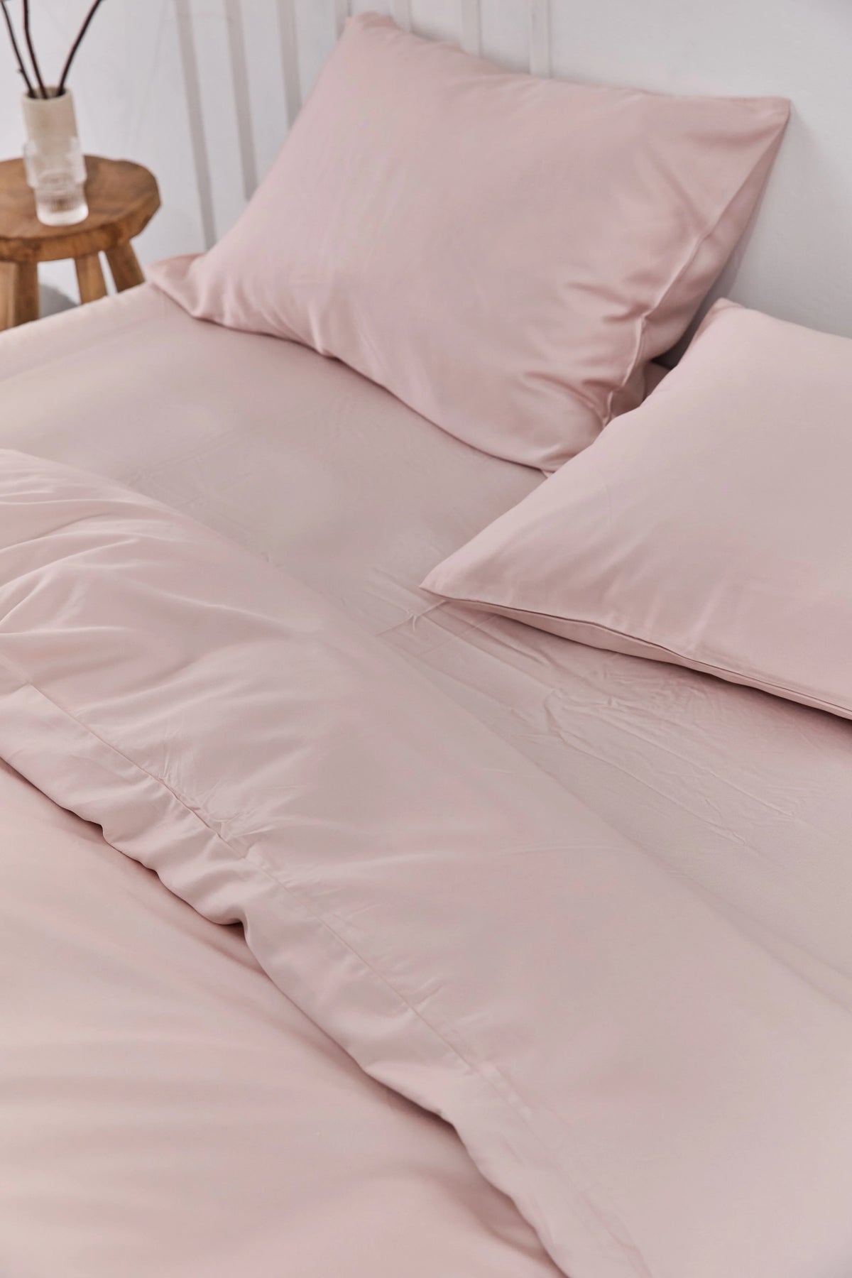 rose.quartz bedding