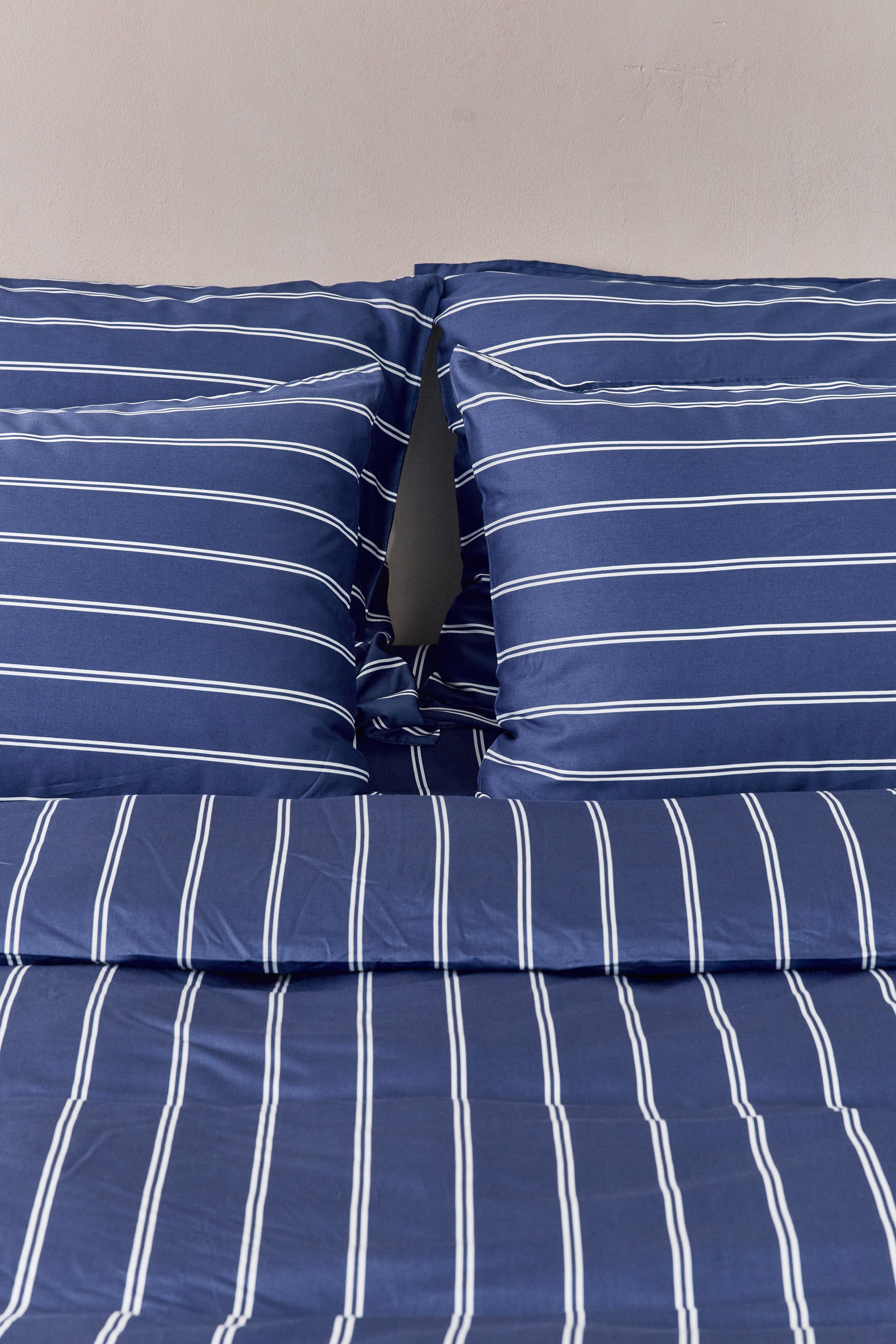 סט מצעי במבוק Midnight Blue Stripes