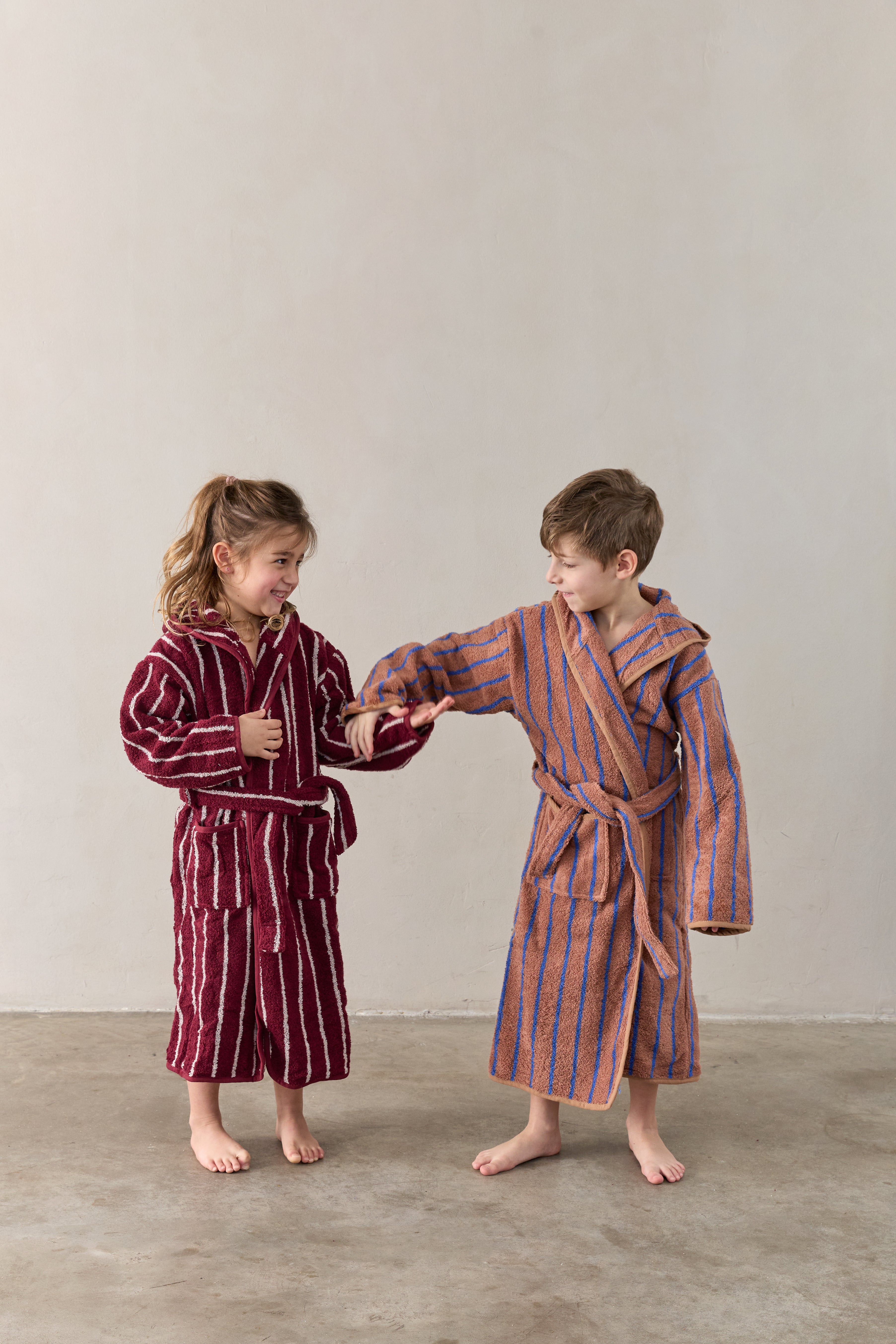 חלוק רחצה פסים ילדים Burgundy White