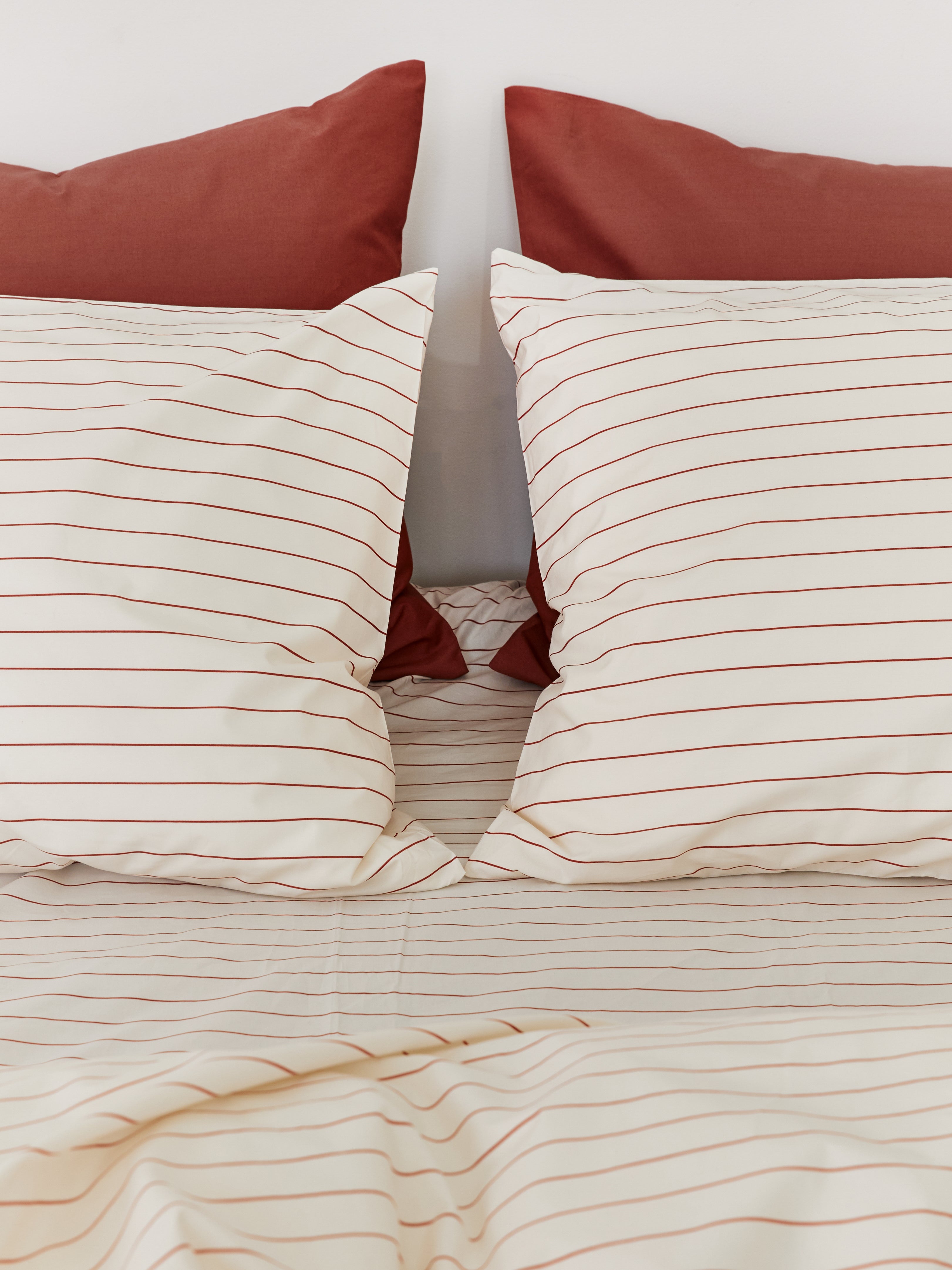 stripes.terracotta bedding