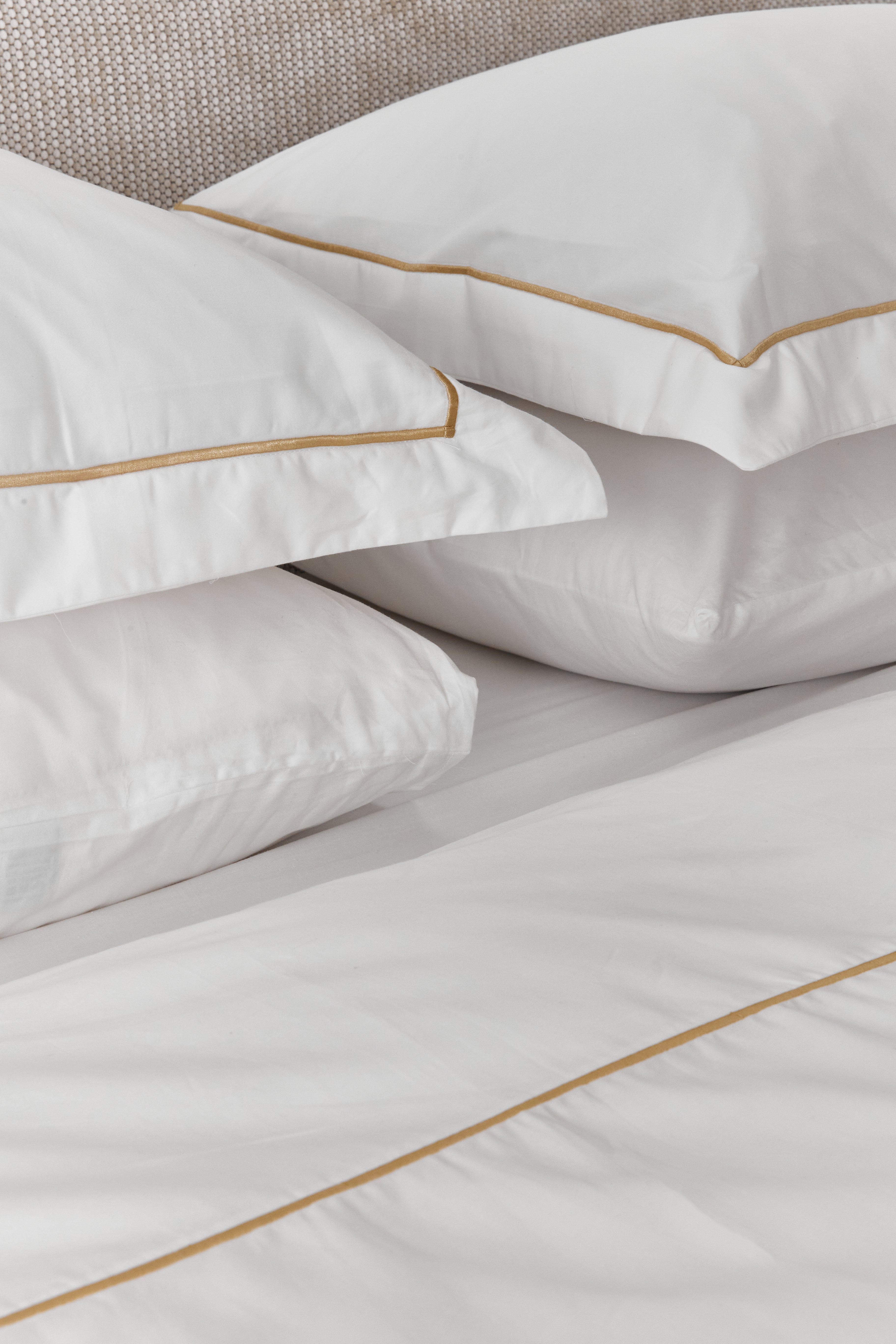 סט מצעי סאטן 300 פארטו Champagne