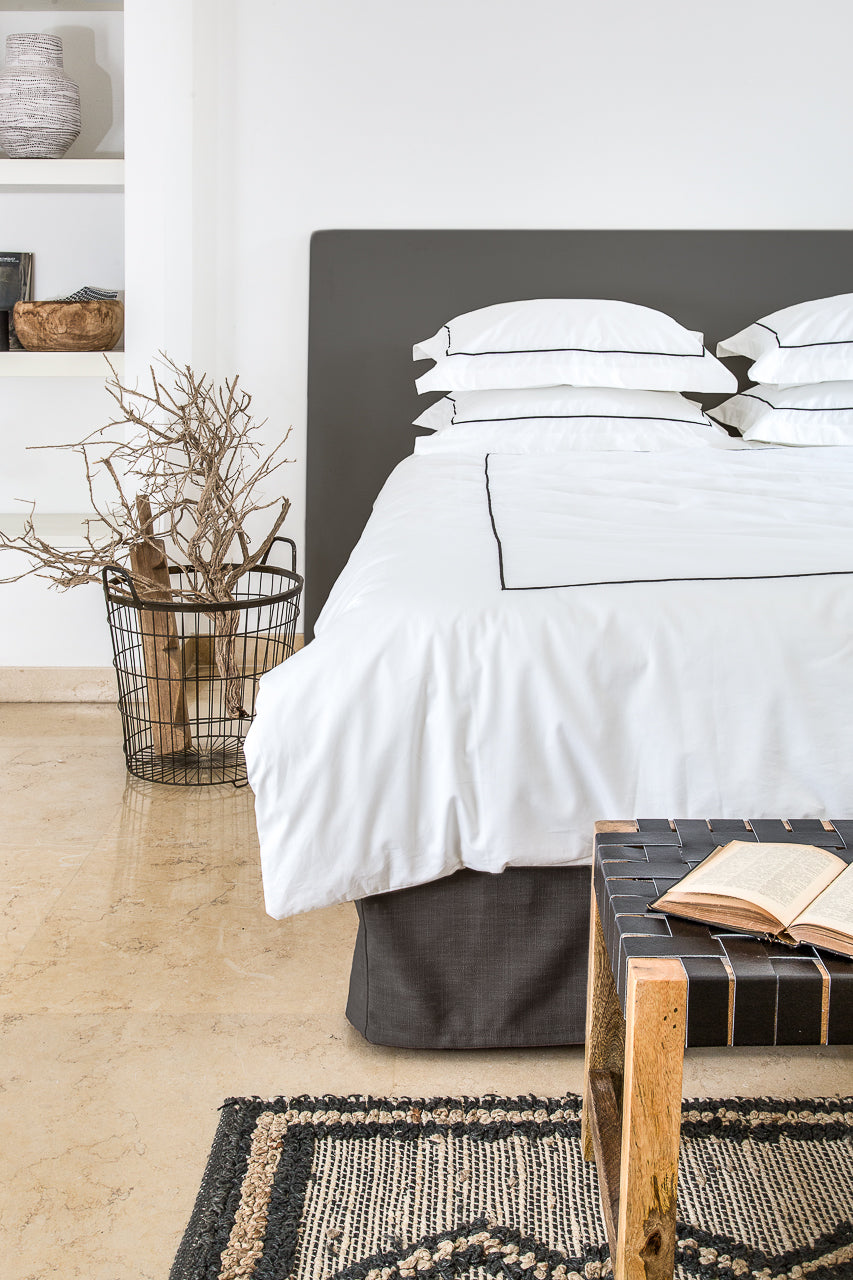 black classic pareto bed sheets